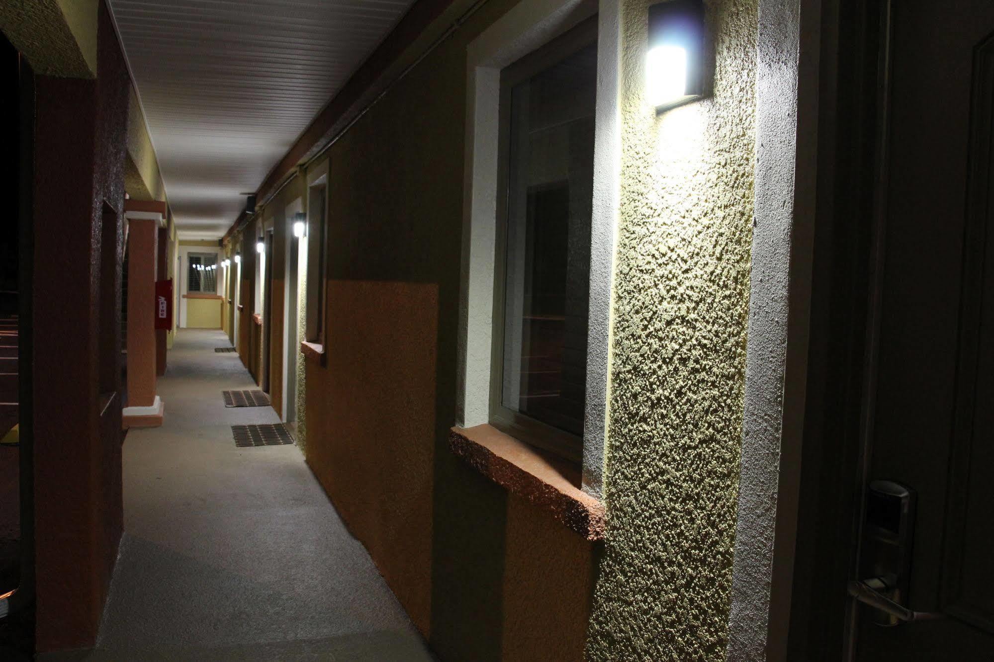 Budget Inn Lake Wales Buitenkant foto